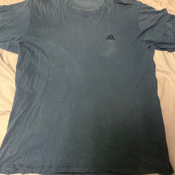 adidasTシャツシャツ