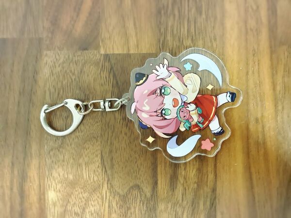 アクリルキーホルダー スパイファミリー アーニャ