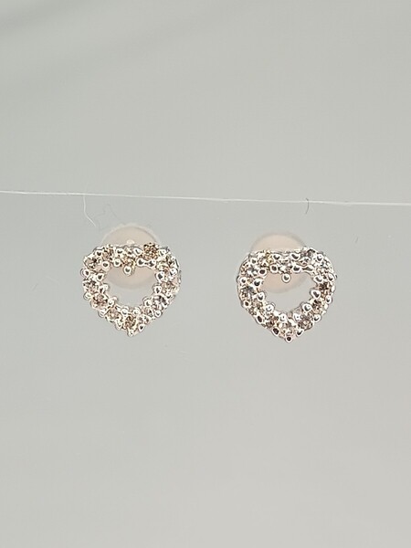 ☆k18wg★天然ダイヤ0.16ct☆ピアス49