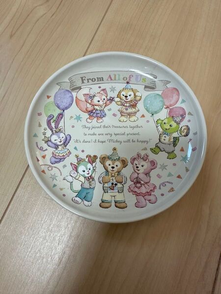 TDS フロームオールオブアス スーベニアプレート だっ ダッフィー シェリーメイ 40周年 未使用 ステラルー ジェラトーニ