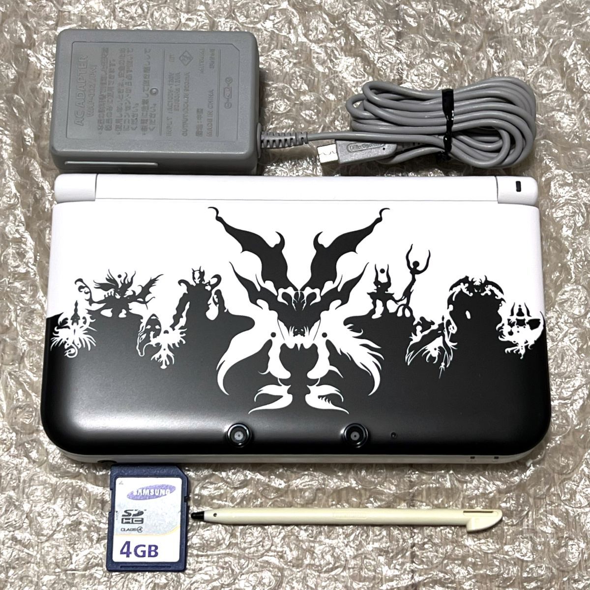 Yahoo!オークション -「女神転生 限定モデル」(ニンテンドー3DS Yahoo!オークション -「女神転生 限定モデル」(ニンテンドー3DS