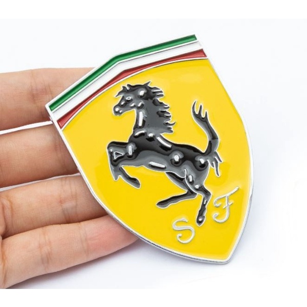 【ゆうパケット送料込】Ferrari 3Dエンブレム 横5.5cm×縦7.5cm×厚さ2mm ① フェラーリ