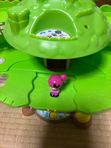 こえだちゃん カギでうごくよシリーズ こえだちゃんと木のおうち タカラトミー
