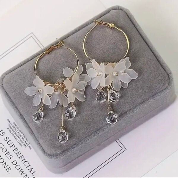 お花 フープピアス
