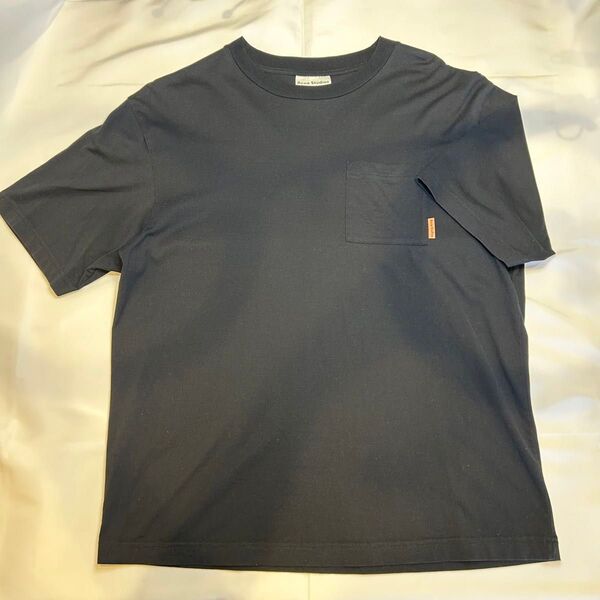 Acne Studios ポケットTシャツ