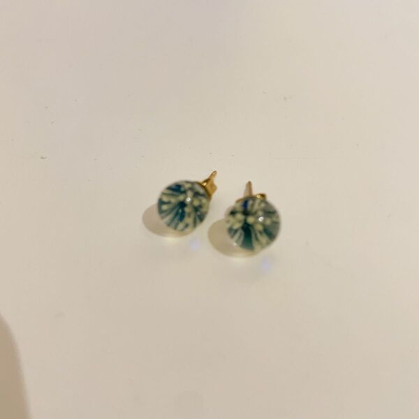 【1点もの】ガラス細工 ピアス ハンドメイド 作家 青 ブルー 花