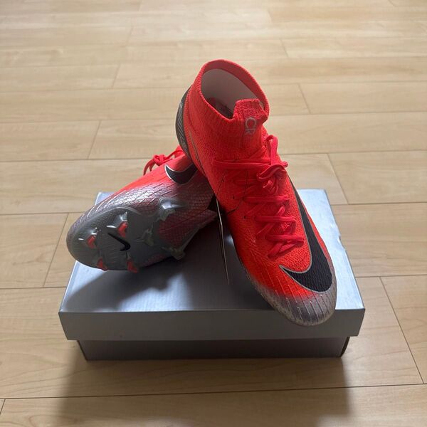 サッカースパイクNIKEマーキュリアルFG 25.5