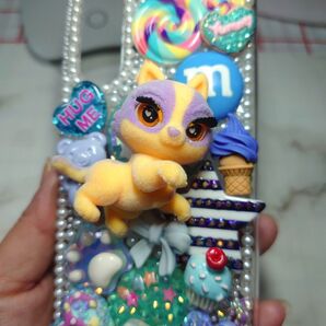 【現品のみ】お目々ぱちくり猫ちゃんハンドメイドXperia5Ⅱデコケース