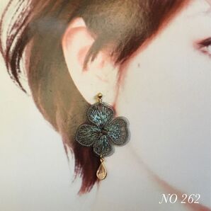 NO 262 ハンドメイドピアス レース刺繍ピアス