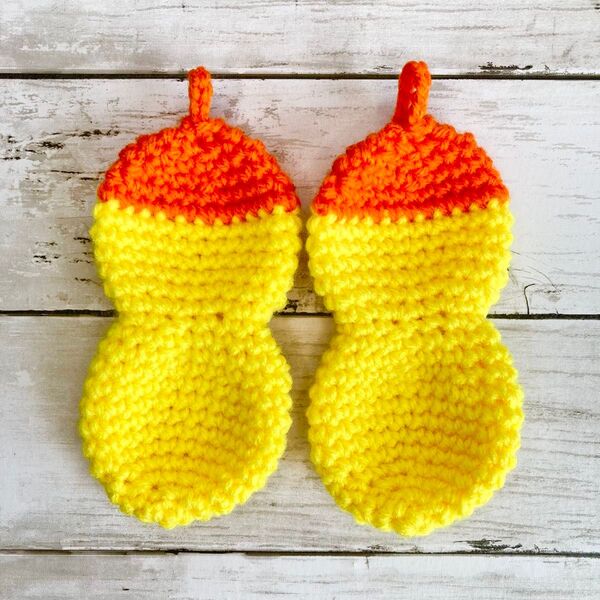 ピーナッツ型のアクリルたわし(イエロー×オレンジ) ハンドメイド