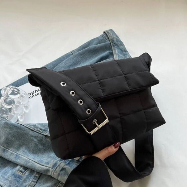SHEIN/ほぼ未使用品 完売品 キルティングスクエアショルダーバッグ