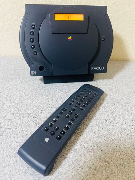 Philipsのスイングアーム式レーザーピックアップCDM-9搭載 ネイビーブルーのApple PowerCD 美品です。アップル