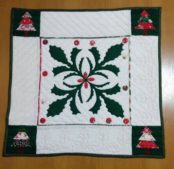 クリスマスタペストリー 壁掛け パッチワーク ハンドメイド