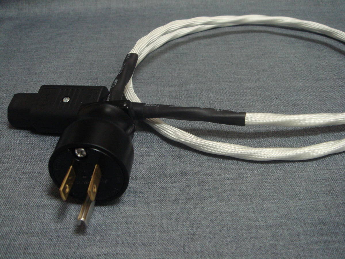 hina / 電源ケーブル / 雷神 (1.5m) その2 / 吉田苑|オーディオ機器 hina / 電源ケーブル / 雷神 (1.5m) その2 / 吉田苑|オーディオ機器