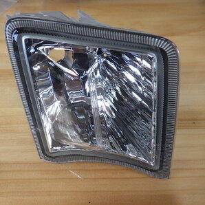 新品未使用 30 プリウス ZVW30 前期 右 ウインカー サイドターンランプ フロントバンパー用 純正品