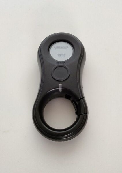 LYNQ ロケーショントラッカー GPS