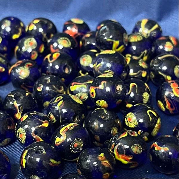 穴あり とんぼ玉 ビーズ 300g 青 ブルー 濃いめ 透明 約14mm まとめ ガラス 柄