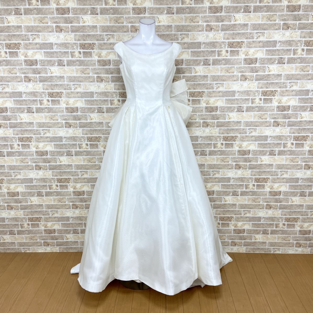 Yahoo!オークション -「dressblack ドレス」の落札相場・落札価格 Yahoo!オークション -「dressblack ドレス」の落札相場・落札価格