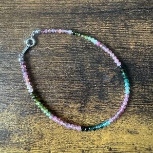 マルチカラートルマリンのワイヤーブレスレット