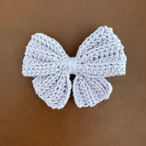 髪留め ヘアクリップ リボン ハンドメイド ラメ入り毛糸