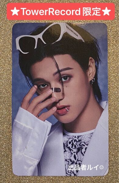 ATEEZ WooYoung ウヨン トレカ 1枚 エイティーズ タワレコ 特典 Golden