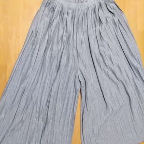 プリーツパンツ ワイドパンツ ウエストゴム グレー