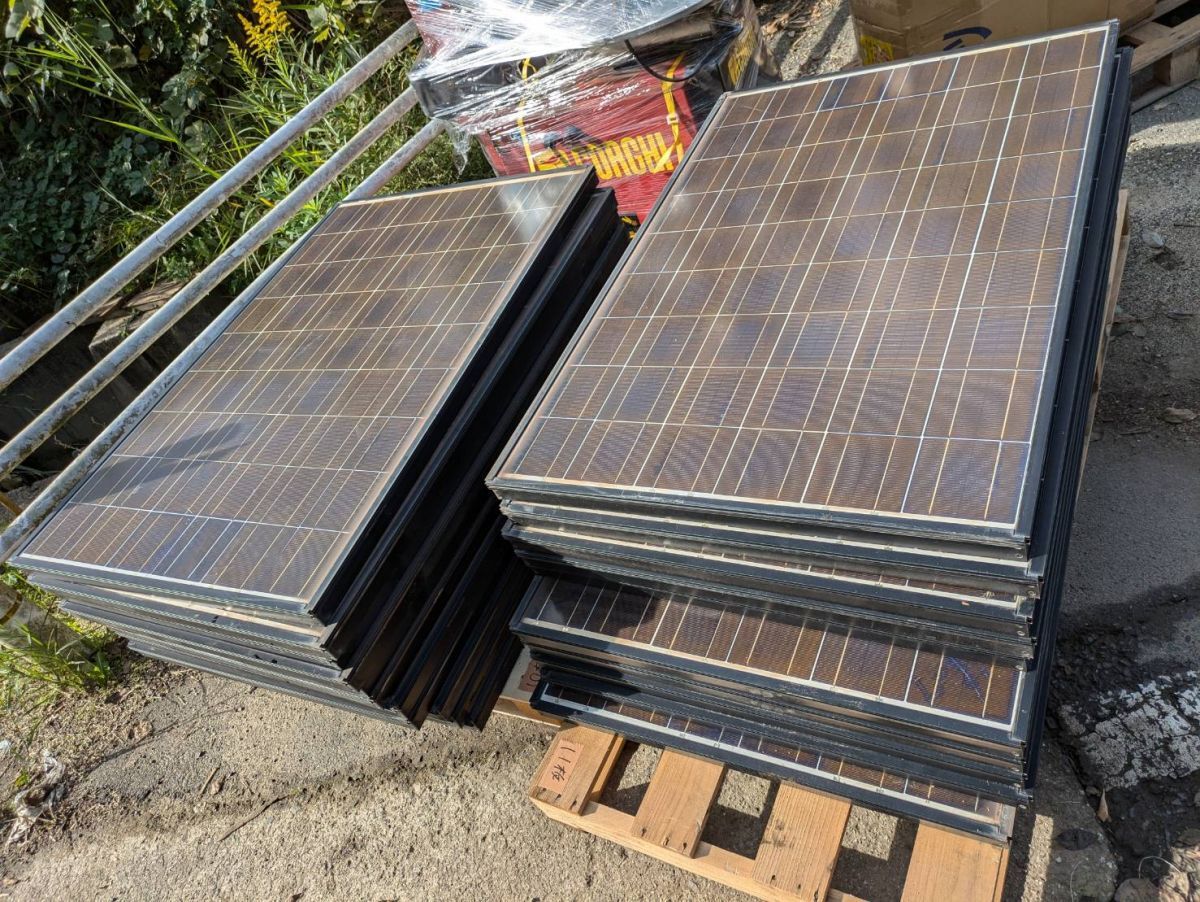 Yahoo!オークション -「シャープ 太陽光パネル」(発電機、変圧器 Yahoo!オークション -「シャープ 太陽光パネル」(発電機、変圧器