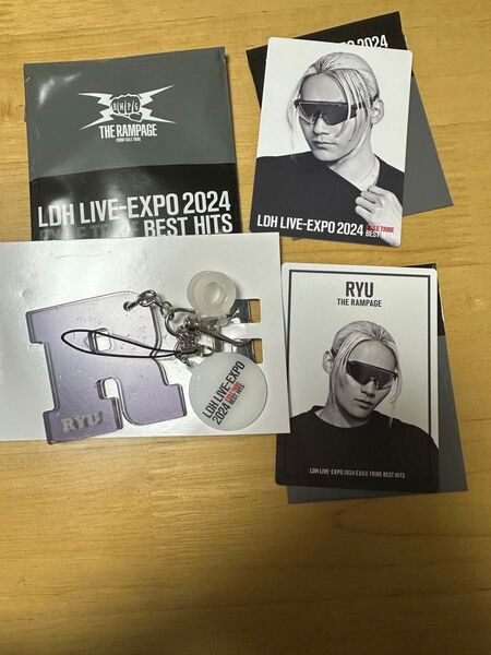 りゅう イニシャルチャーム LDH LIVE EXPO 2024 キーホルダー トレカ