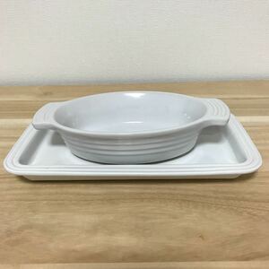 未使用 廃番 LE CREUSET ル クルーゼ スタッカブル オーバル ディッシュ17cm レクタンギュラー プレートLC 2枚セット ホワイト グラタン皿