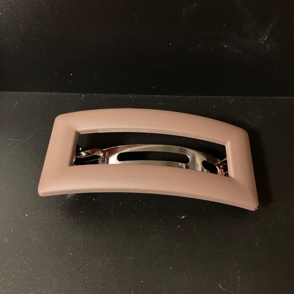 ☆既製品【バレッタ8cm×3.5cm】ブラウン オブロング(長方形) 中抜き