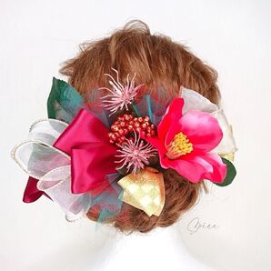 ピンクの椿とリボンの髪飾り 成人式 卒業式 お呼ばれ 和装髪飾り ゴールド 市松模様 和柄リボン ヘアアクセサリー 七五三 打掛