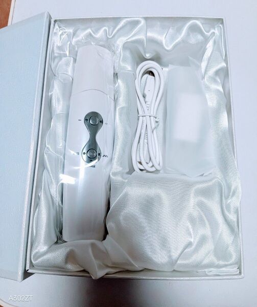 【スキンクリーナープラス新品未使用】 美顔器・EMS導入機能付き