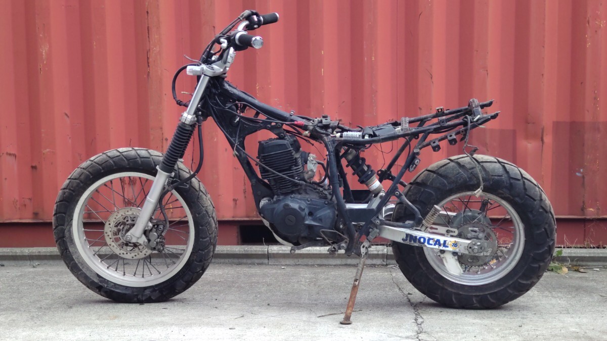 Yahoo!オークション -「tw200」(部品取り車) (オートバイ車体)の Yahoo!オークション -「tw200」(部品取り車) (オートバイ車体)の