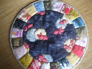 Art hand Auction ★Handmade tapestry Japanese pattern Gold thread Goldfish Black Circle, Handmade items, interior, miscellaneous goods, panel, Tapestry