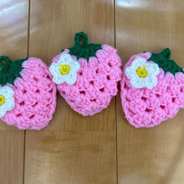 エコたわし いちご アクリルたわし ハンドメイド