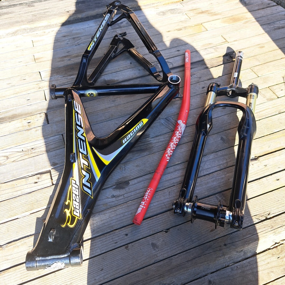 Yahoo!オークション -「intense」(自転車、サイクリング) の落札 Yahoo!オークション -「intense」(自転車、サイクリング) の落札