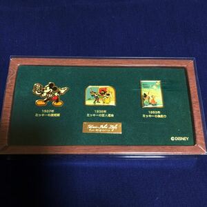  ultra rare not for sale Disney Mickey Mouse 1937,38,53 year pin badge set the first life Novelty 
