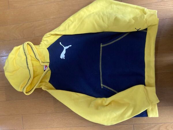 パーカー PUMA 黄色 150センチ
