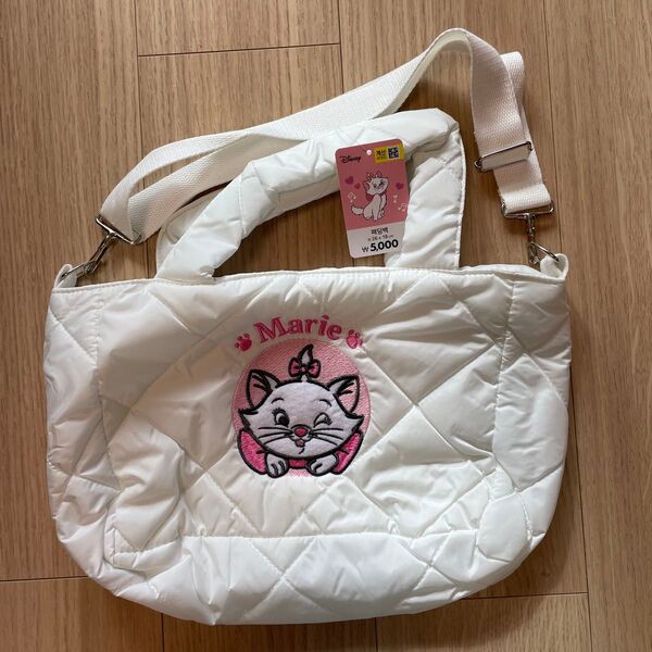 未使用 おしゃれキャット 2way バック 韓国ダイソー限定品 ホワイト モコモコ