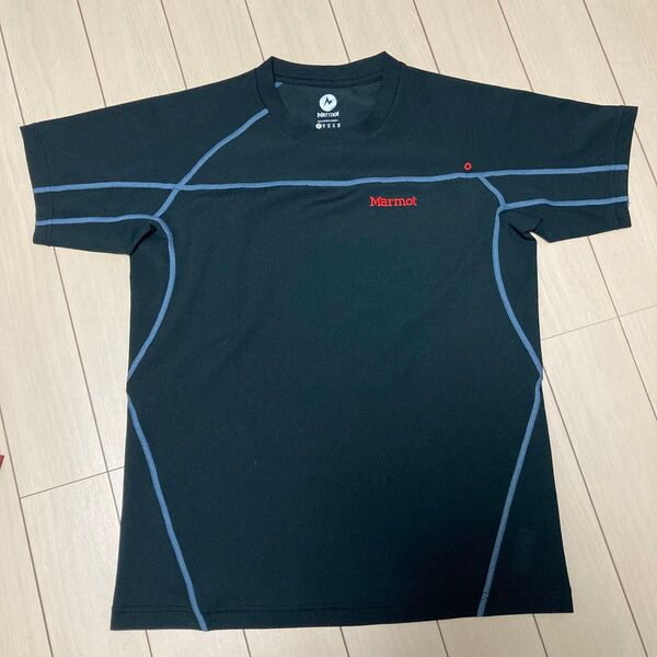 MARMOT Tシャツ