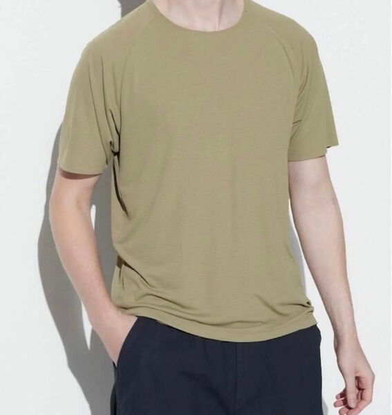 〈 XL 〉ユニクロ ドライEXクルーネックTシャツ/ライト 〈 XLサイズ 〉〈 OLIVE 〉