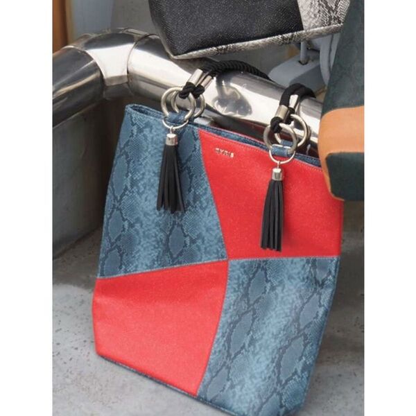 Evris バイカラーパイソンライクトートBAG トートバッグ タッセル