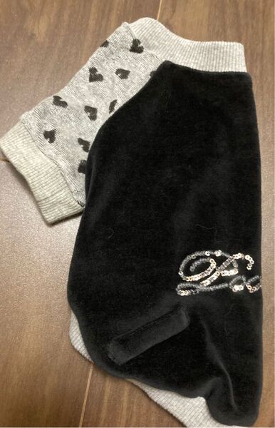 犬の服 半袖 マジックテープ付き 脱ぎ着しやすい服 服嫌いわんちゃん用 ビジュー付ブラック ハート柄