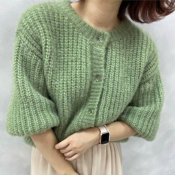 natural couture クリア釦ふわモコカラーカーディガン