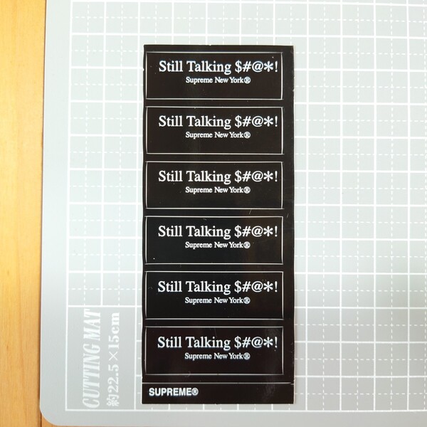 最終出品!! シュプリーム ステッカー Still Talking mini 22SS 正規品 送料無料!! 匿名配送 追跡可能 SUPREME Supreme supreme