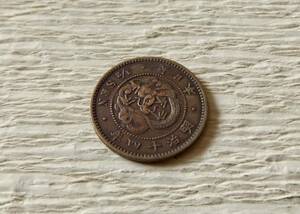 　半銭銅貨　　明治14年　　送料無料　　（10107）日本　古銭　貨幣　菊の紋章　骨董品　ポイント　近代　コイン　お金