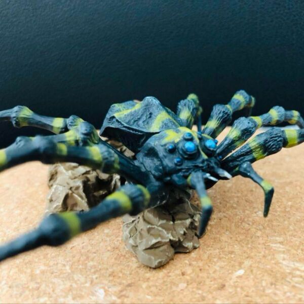 特撮大百科 クモンガ