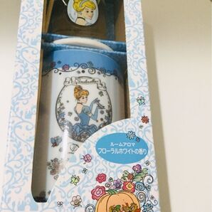 フレグランスボトル シンデレラ ルームアロマ フローラルホワイトの香り 陶器 オリエンタルランド ディズニー プリンセス