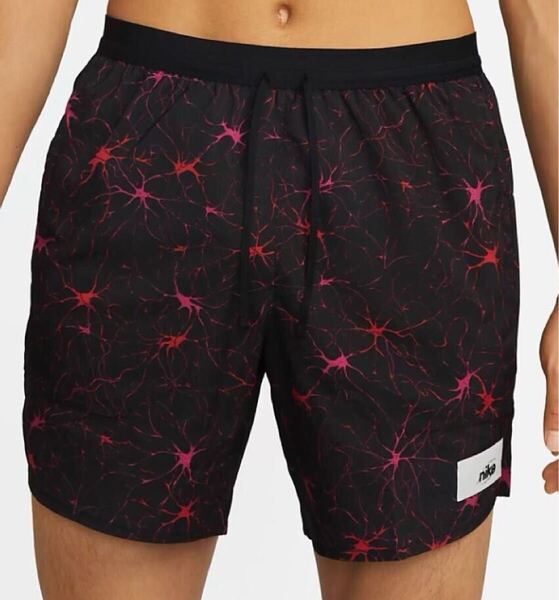 新品 送料込 NIKE STRIDE D.Y.E. 7INCH SHORT PANTS Sサイズ 黒/ピンク ナイキ ストライド ショート パンツ ショーツ RUN ランニング 総柄