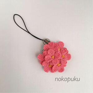 ♪noko♪ハンドメイド ピンクのお花ストラップ レース編み